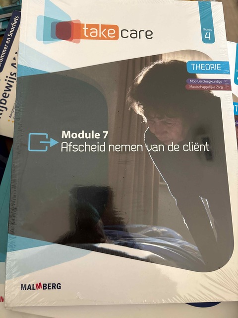 9789402035605-Take-Care-mod.-7-folio-student-niv.-4