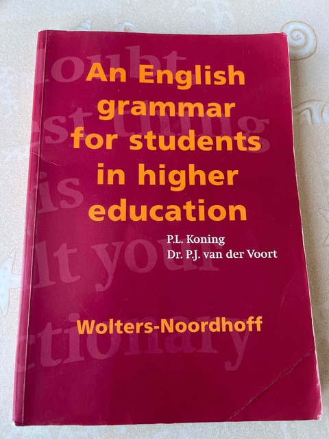 9789001482107-An-english-grammar-for-students-in-higher-education