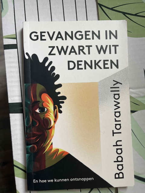 9789025906603-Gevangen-in-zwart-wit-denken