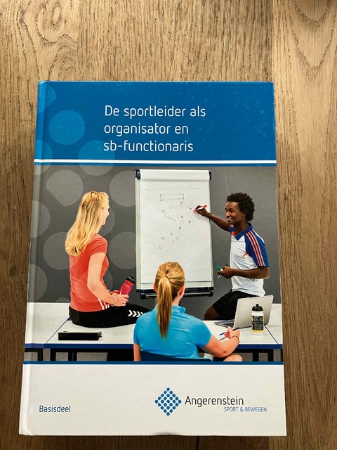 9789037227628-SB-functionaris