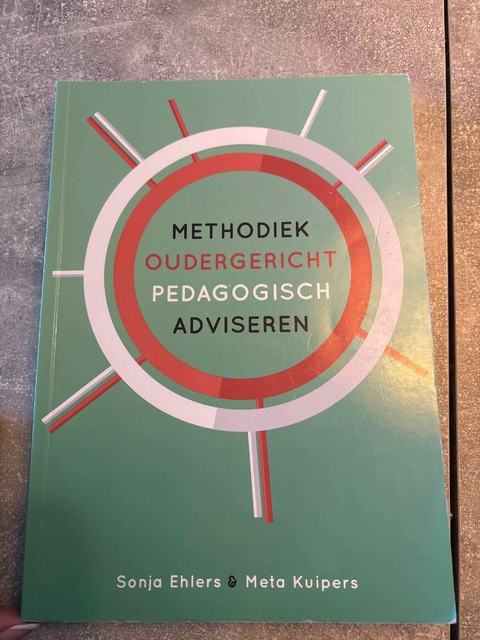 9789088506970-Methodiek-oudergericht-pedagogisch-adviseren