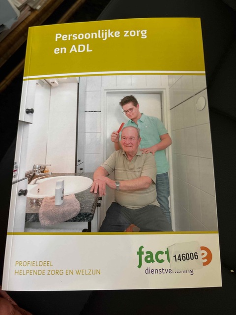 9789037226621-Persoonlijke-zorg-en-ADL-Profiel-helpende-zorg-en-welzijn-Profieldeel
