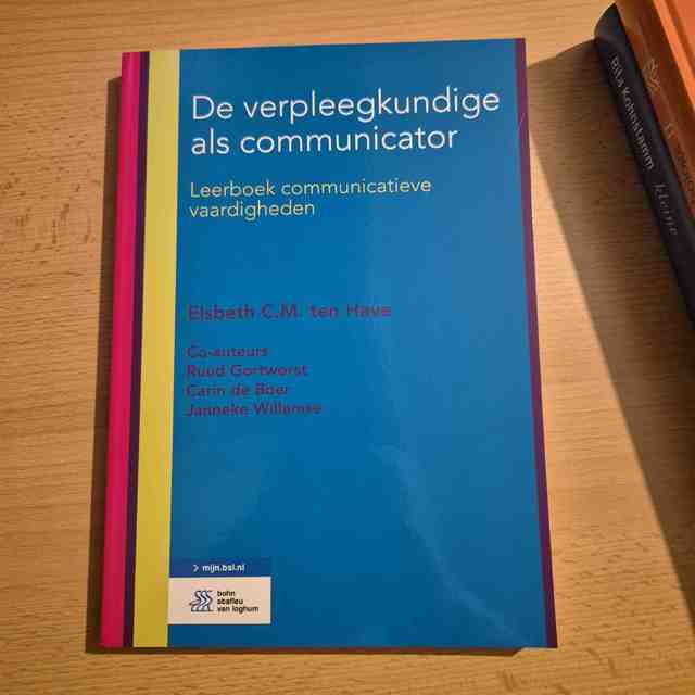 9789036818735-De-verpleegkundige-als-communicator