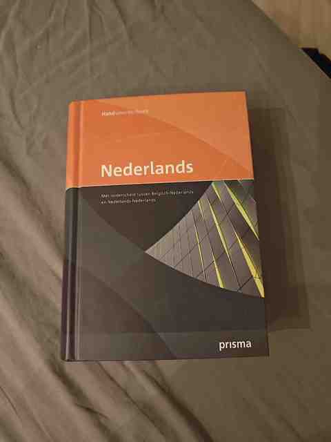 9789049104573-Prisma-handwoordenboek-Nederlands