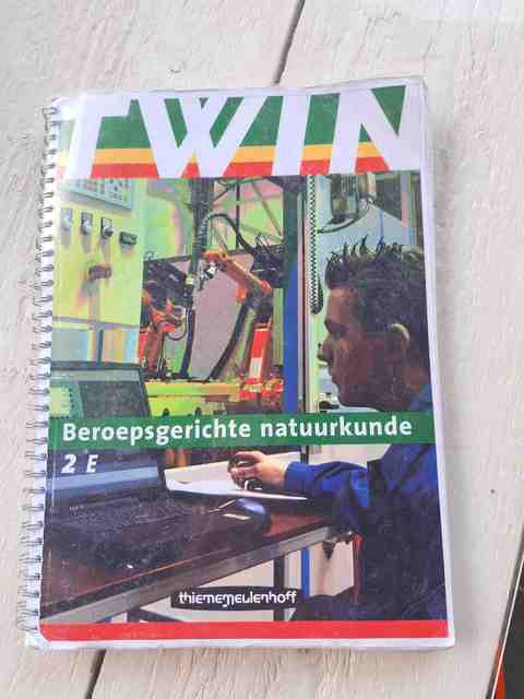 9789006840131-TWIN-Natuurkunde-2E-Leerlingenboek