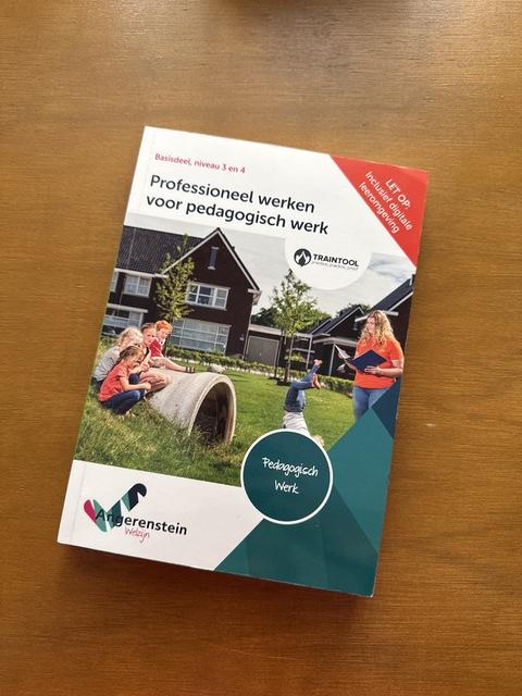 9789037262711-Professioneel-werken-voor-pedagogisch-werk-nieuw-combipakket