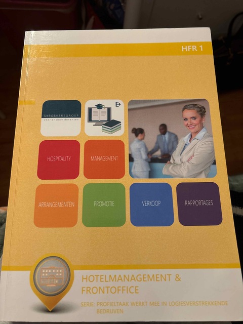 9789400227460-HFR-1-Hotelmanagement-Frontoffice