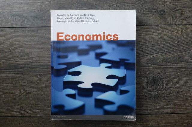 9781784342074-Economics