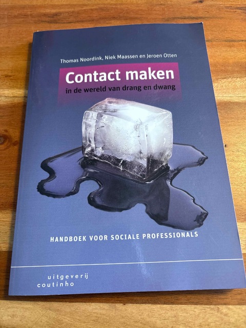 9789046906071-Contact-maken-in-de-wereld-van-drang-en-dwang
