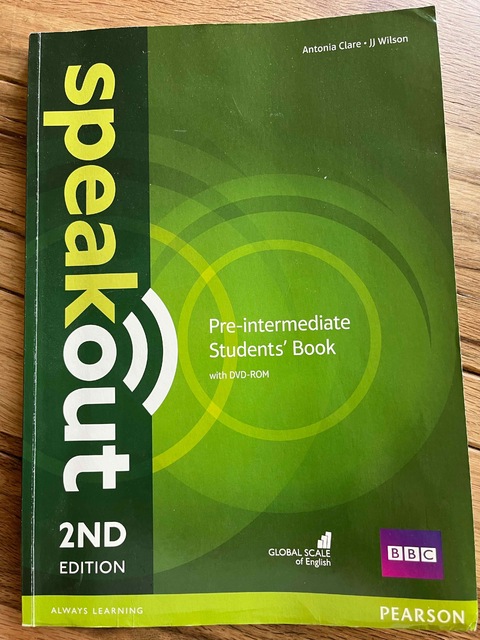 9781292115979-Speakout-Pre-Intermediate.-Students-Book-and-DVD-ROM-Pack