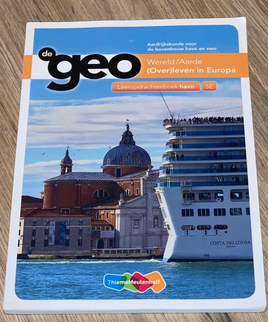 9789006619171-WereldAarde-De-Geo-bovenbouw-Overleven-in-Europa-SE-Leeropdrachtenboek-havo