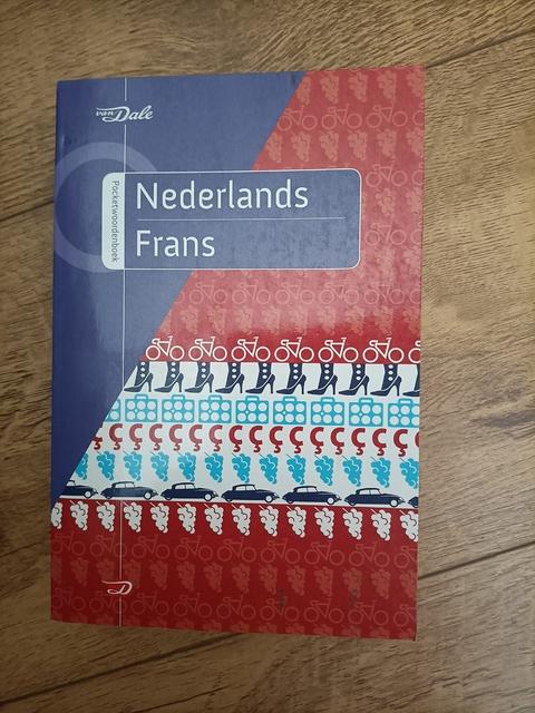 9789460770616-Van-Dale-pocketwoordenboek-Nederlands-Frans