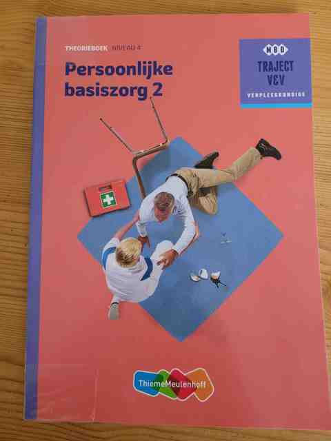 9789006910322-Persoonlijke-basiszorg-Theorieboek-Niveau-4