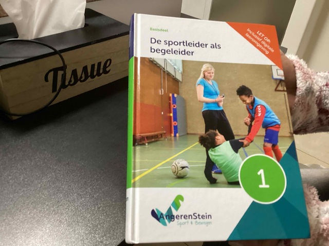 9789037256253-De-sportleider-als-begeleider