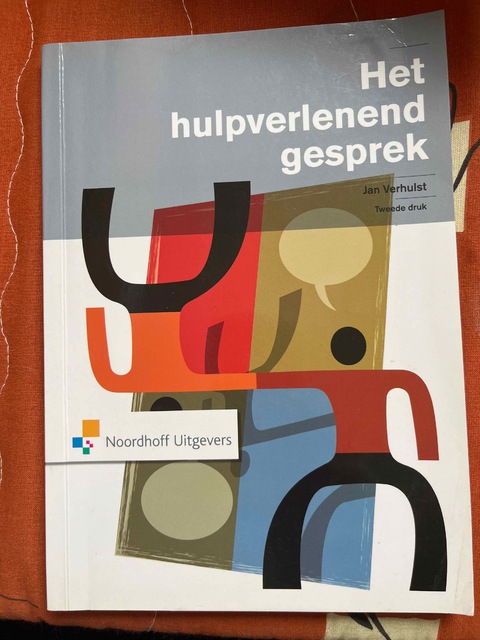 9789001848095-Het-hulpverlenend-gesprek