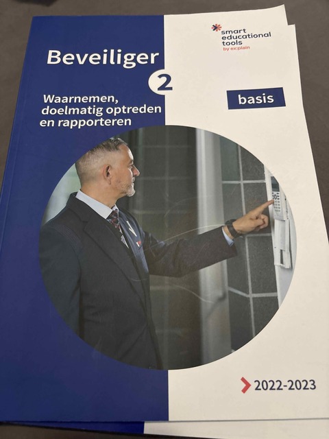 9789493252240-Beveiliger-2-Waarnemen-doelmatig-optreden-en-rapporteren-basis