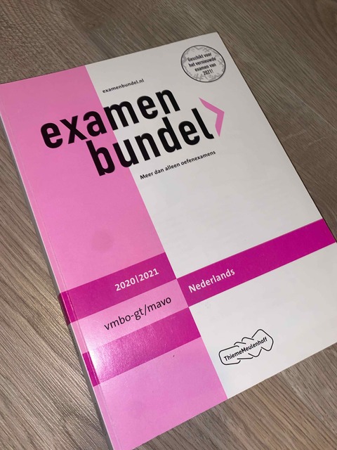 9789006781540-Examenbundel-vmbo-gtmavo-Nederlands-20202021
