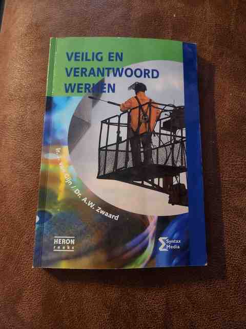 9789077423844-Veilig-en-verantwoord-werken
