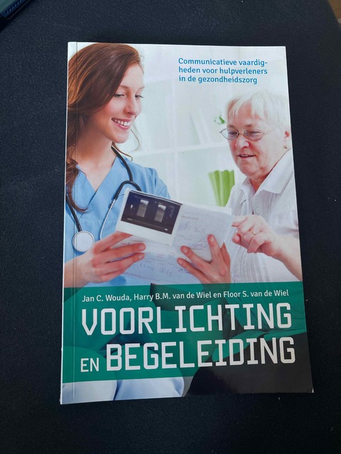 9789023252436-Voorlichting-en-begeleiding