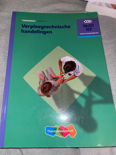 9789006910353-Verpleegtechnische-handelingen-niveau-4-Theorieboek