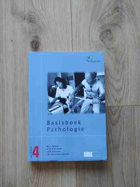 9789023836858-Basisboek-pathologie-druk-1