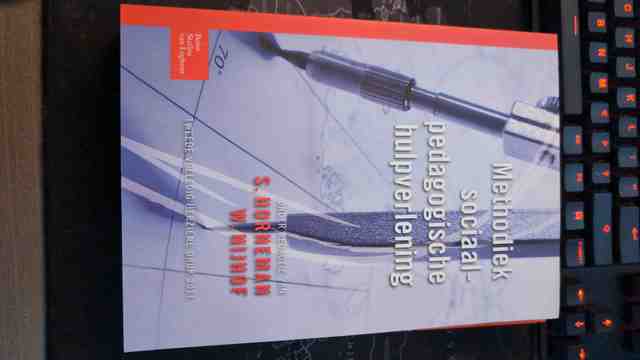 9789031376476-Methodiek-sociaalpedagogische-hulpverlening