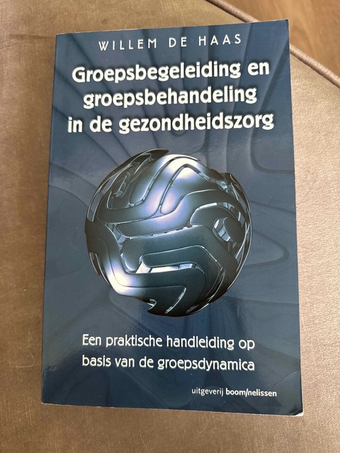 9789024417988-Groepsbegeleiding-en-groepsbehandeling-in-de-gezondheidszorg