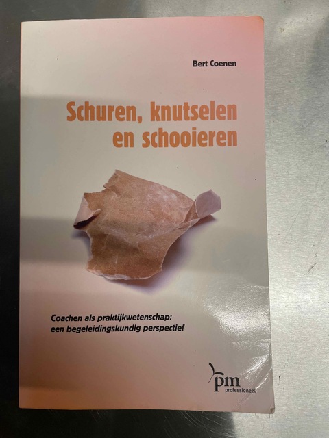9789024418381-Schuren-knutselen-en-schooieren