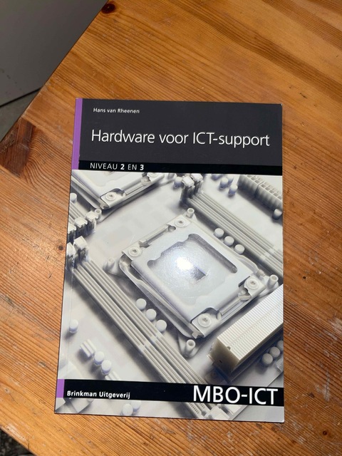 9789057523243-Hardware-voor-ICT-support