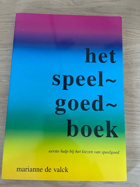 9789080320918-Het-speelgoedboek