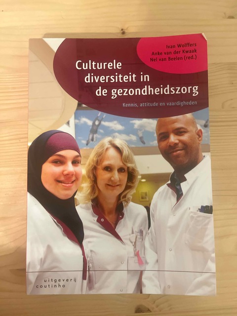 9789046903285-Culturele-diversiteit-in-de-gezondheidszorg