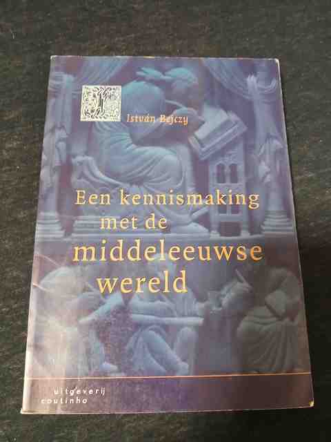 9789062834518-Een-kennismaking-met-de-middeleeuwse-wereld