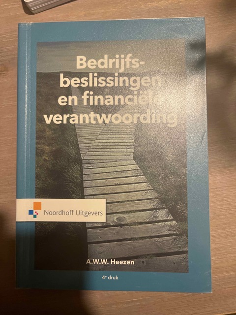 9789001829698-Bedrijfsbeslissingen-en-financiele-verantwoording-4e-editie