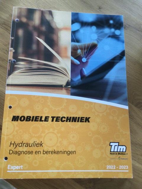 9789492809575-Mobiele-techniek-hydrauliek-diagnose-en-berekeningen-