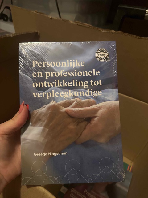 9789024438143-Persoonlijke-en-professionele-ontwikkeling-tot-verpleegkundige