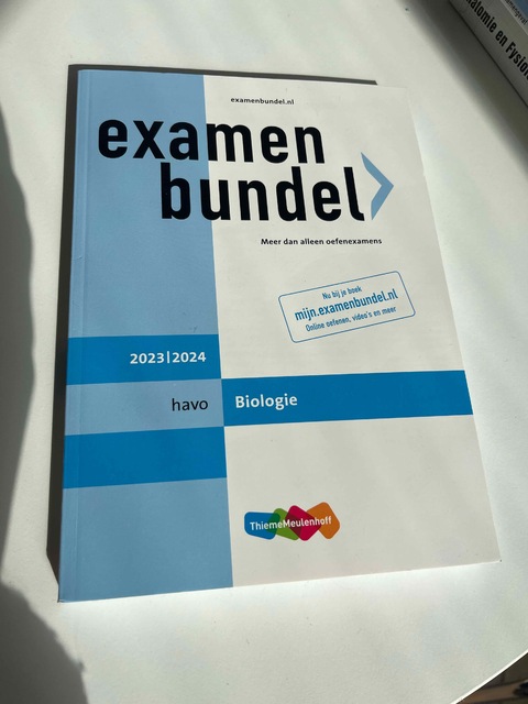 9789006648195-Examenbundel-havo-Biologie-20232024