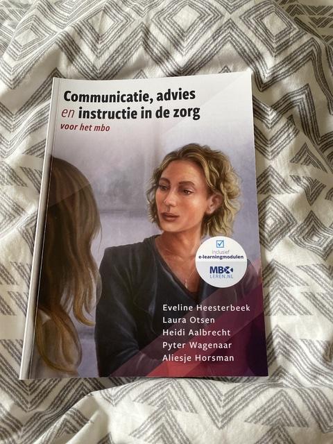 9789083139340-Communicatie-advies-en-instructie-in-de-zorg
