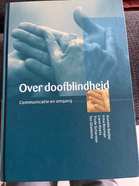 9789075293203-Over-doofblindheid-communicatie-en-omgang