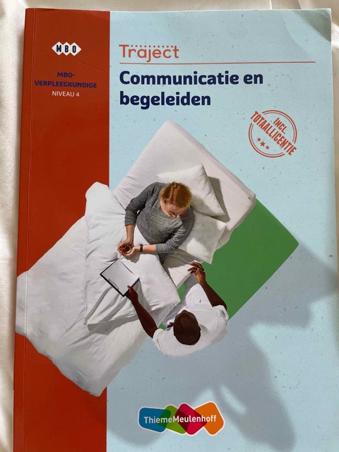 9789006953442-Communicatie-en-begeleiden-Niveau-4-mbo-verpleegkundige