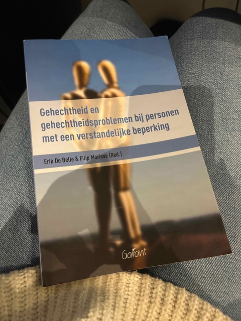 9789044121230-Gehechtheid-bij-mensen-met-een-verstandelijke-beperking