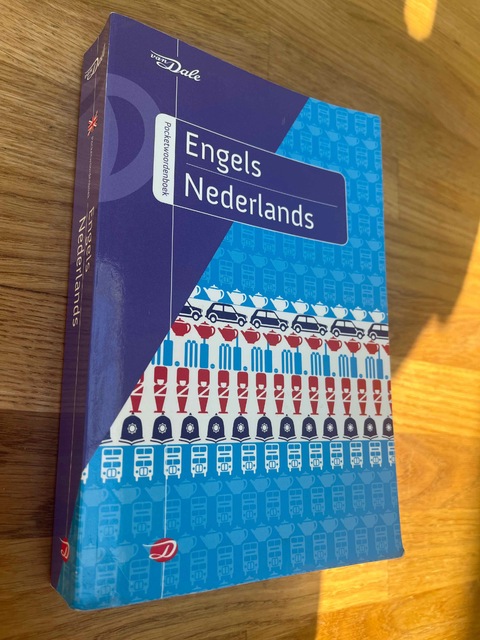 9789460770654-Van-Dale-pocketwoordenboek-Engels-Nederlands