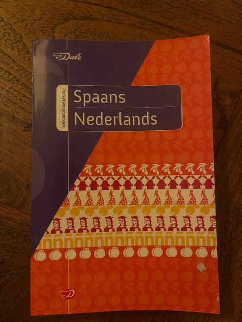 9789460770586-Van-Dale-pocketwoordenboek-Spaans-Nederlands