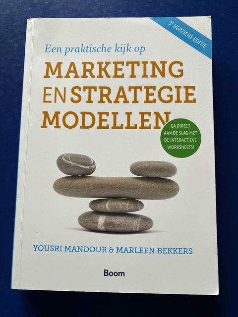 9789058754530-Een-praktische-kijk-op-marketing-en-strategiemodellen