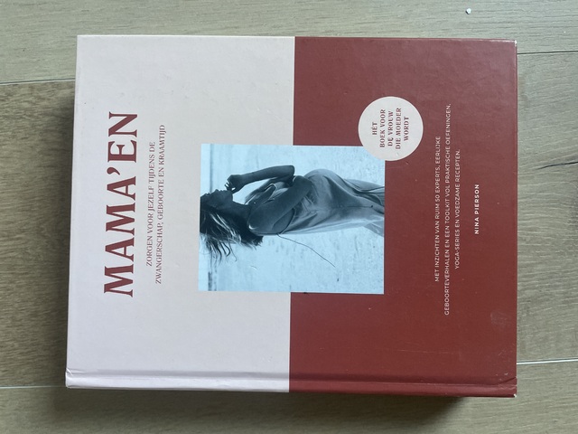 9789000362868-Mamaen--Het-boek-voor-de-vrouw-die-moeder-wordt